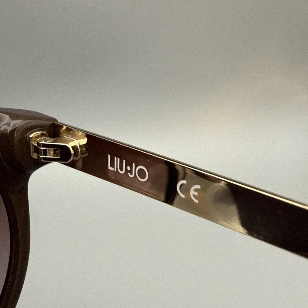 LIU JO AUTHENTIC SUNGLASSES- LJ653S BROWN/GOLD ACCENT LEATHER ROUND FRAMES- HOT!